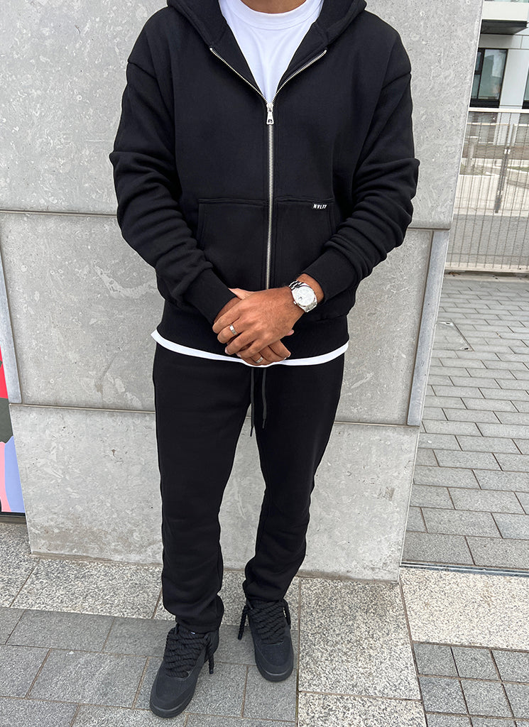 Heavyweight Essential Joggers - Black - Image 10