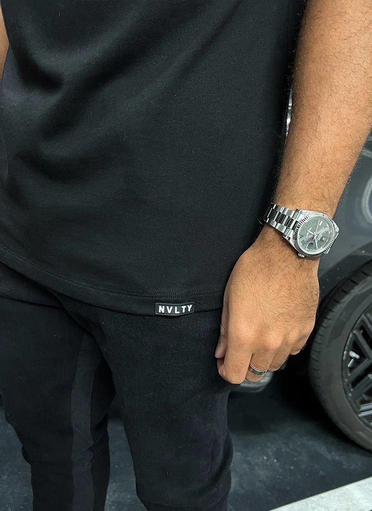 Heavyweight Essential T-Shirt - Black - Image 5