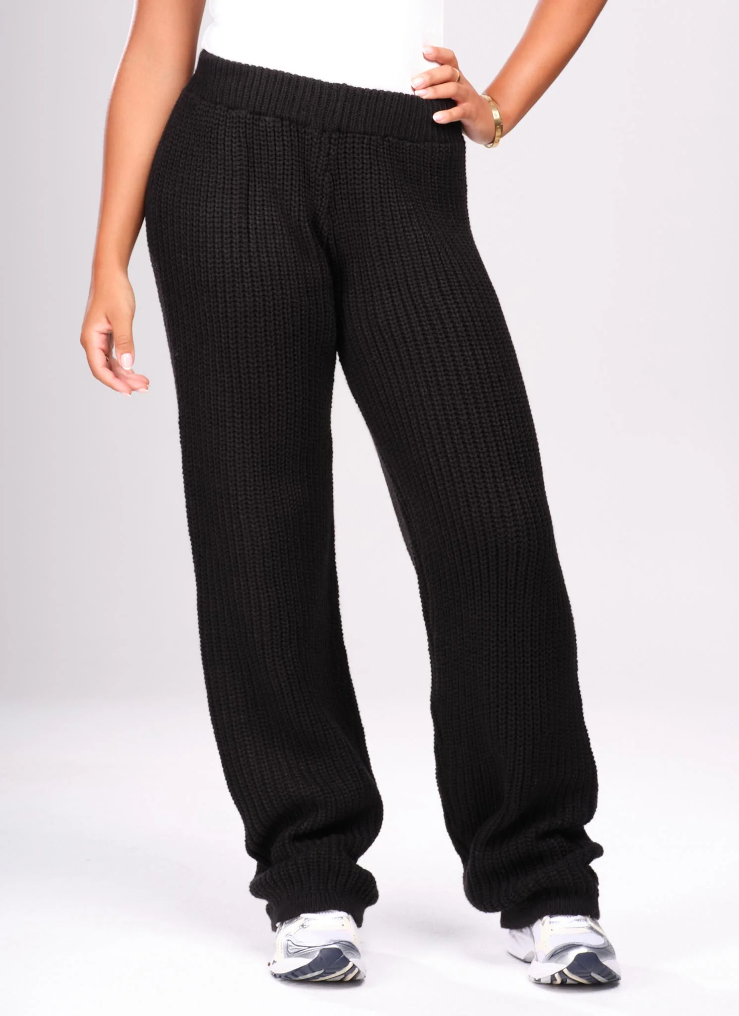 Heavyweight Knitted Joggers - Black - Image 3