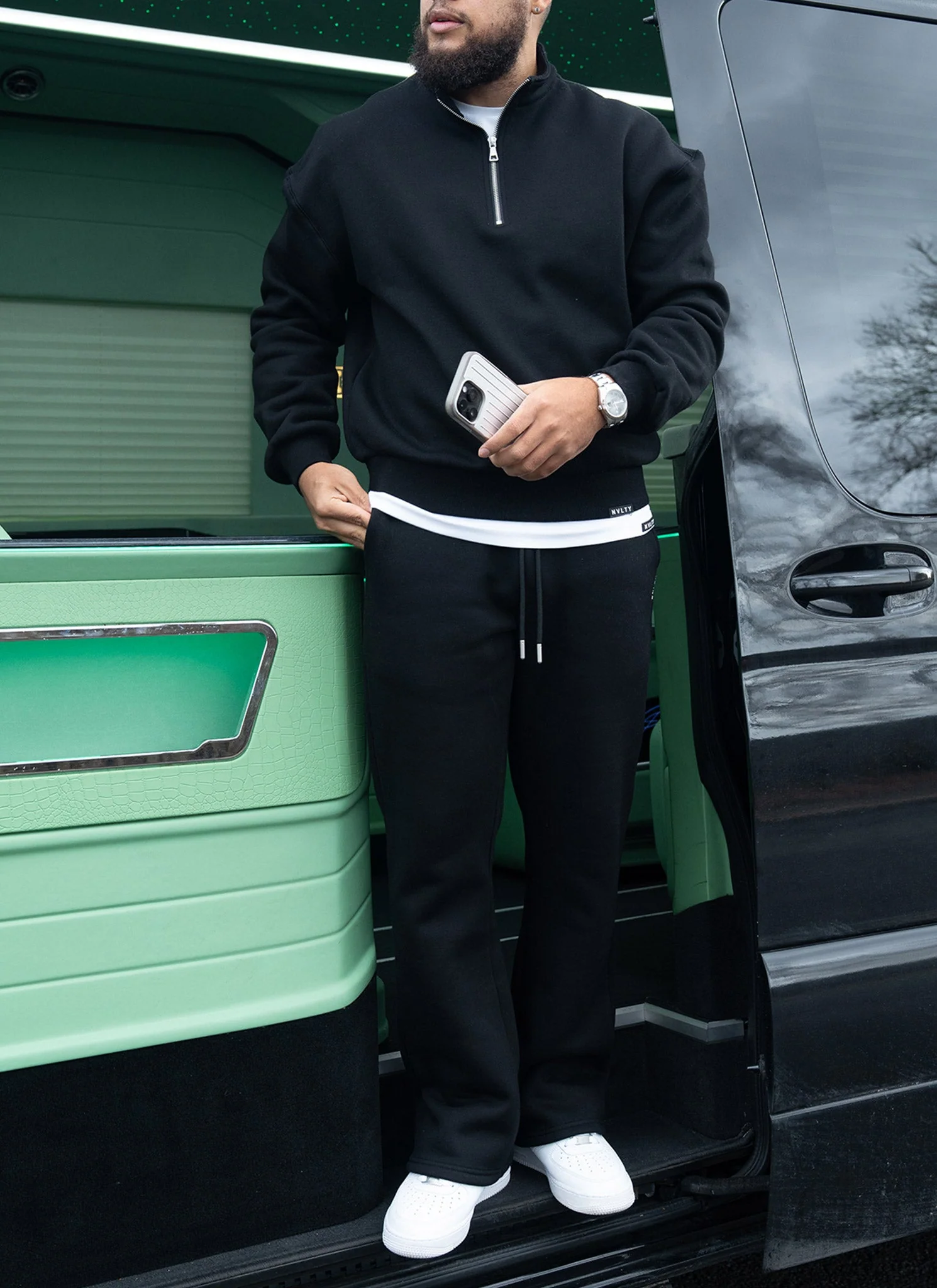 Heavyweight Luxe Quarter Zip - Black - Image 9