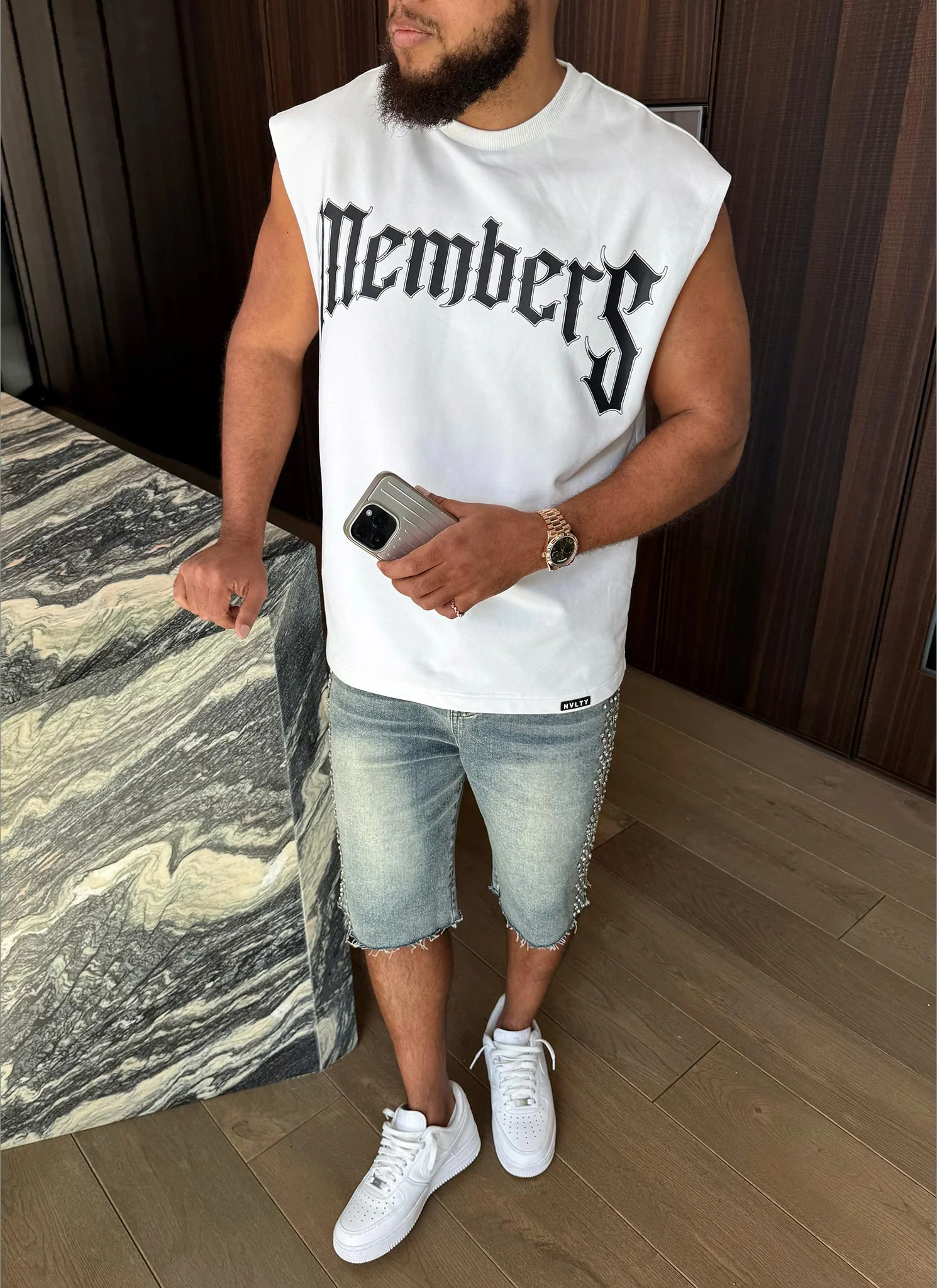 Members Arc Sleeveless T-Shirt - White - Image 10