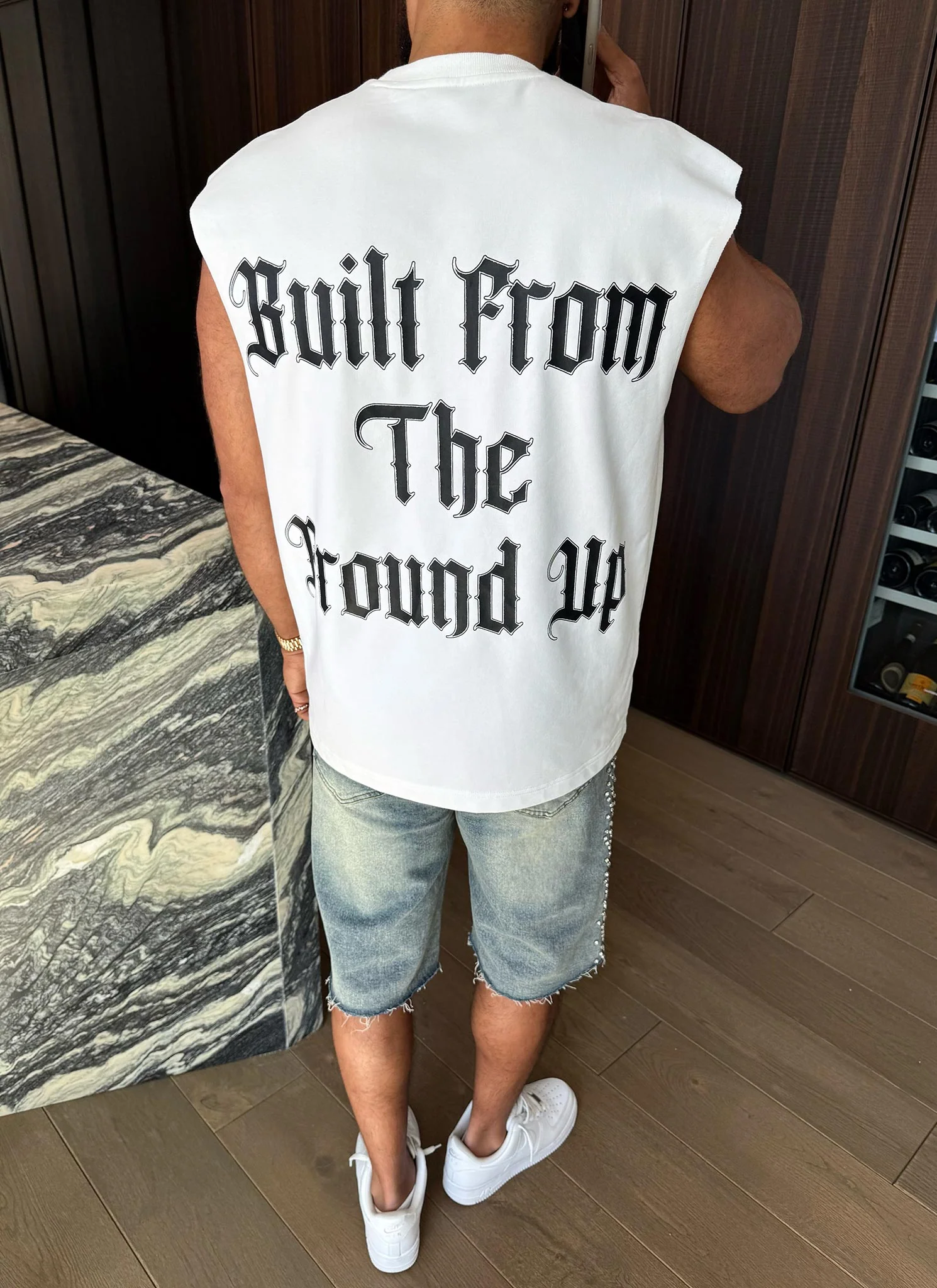 Members Arc Sleeveless T-Shirt - White - Image 6