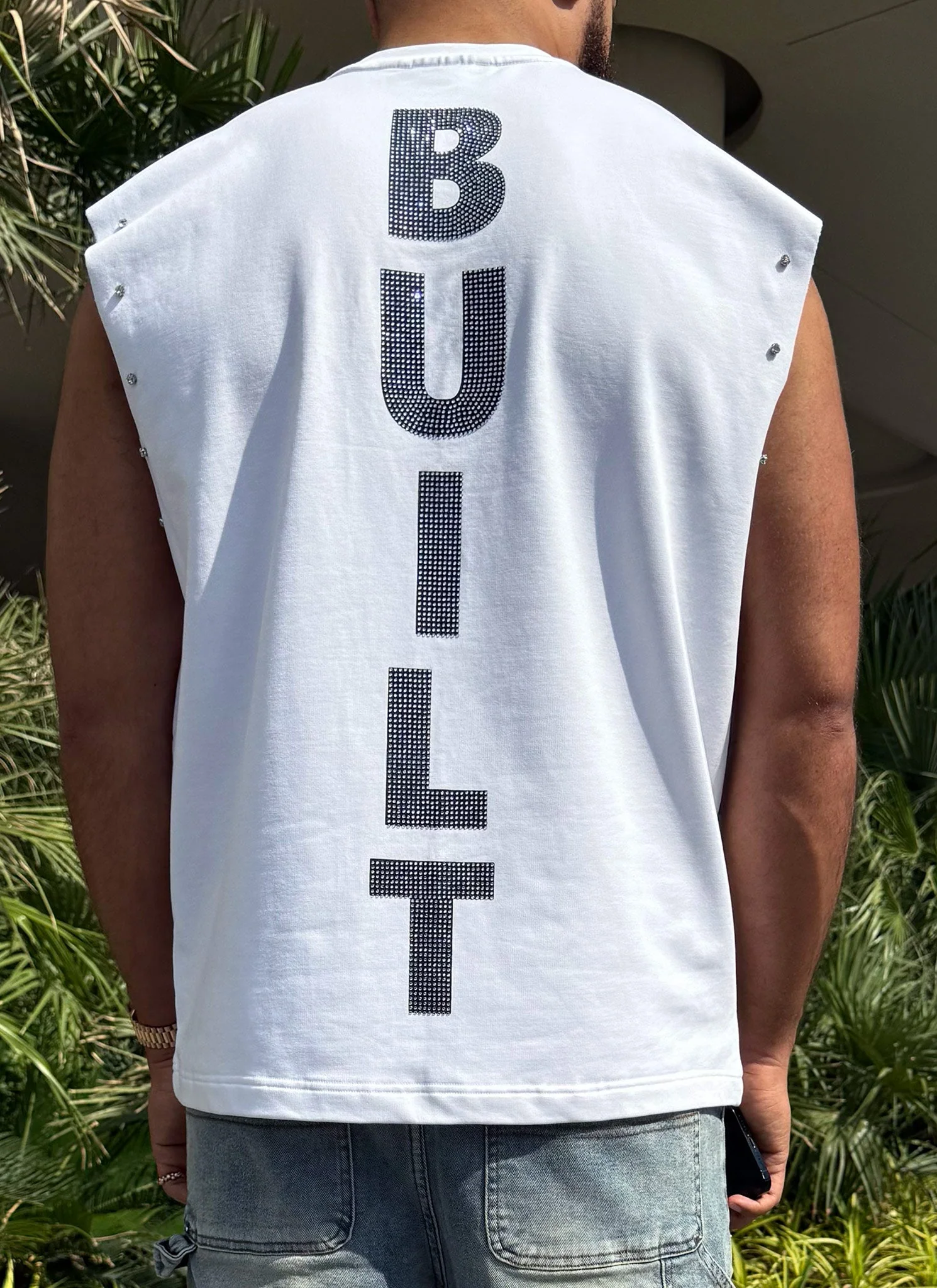 Members Built VVS Sleeveless T-Shirt - White - Image 10