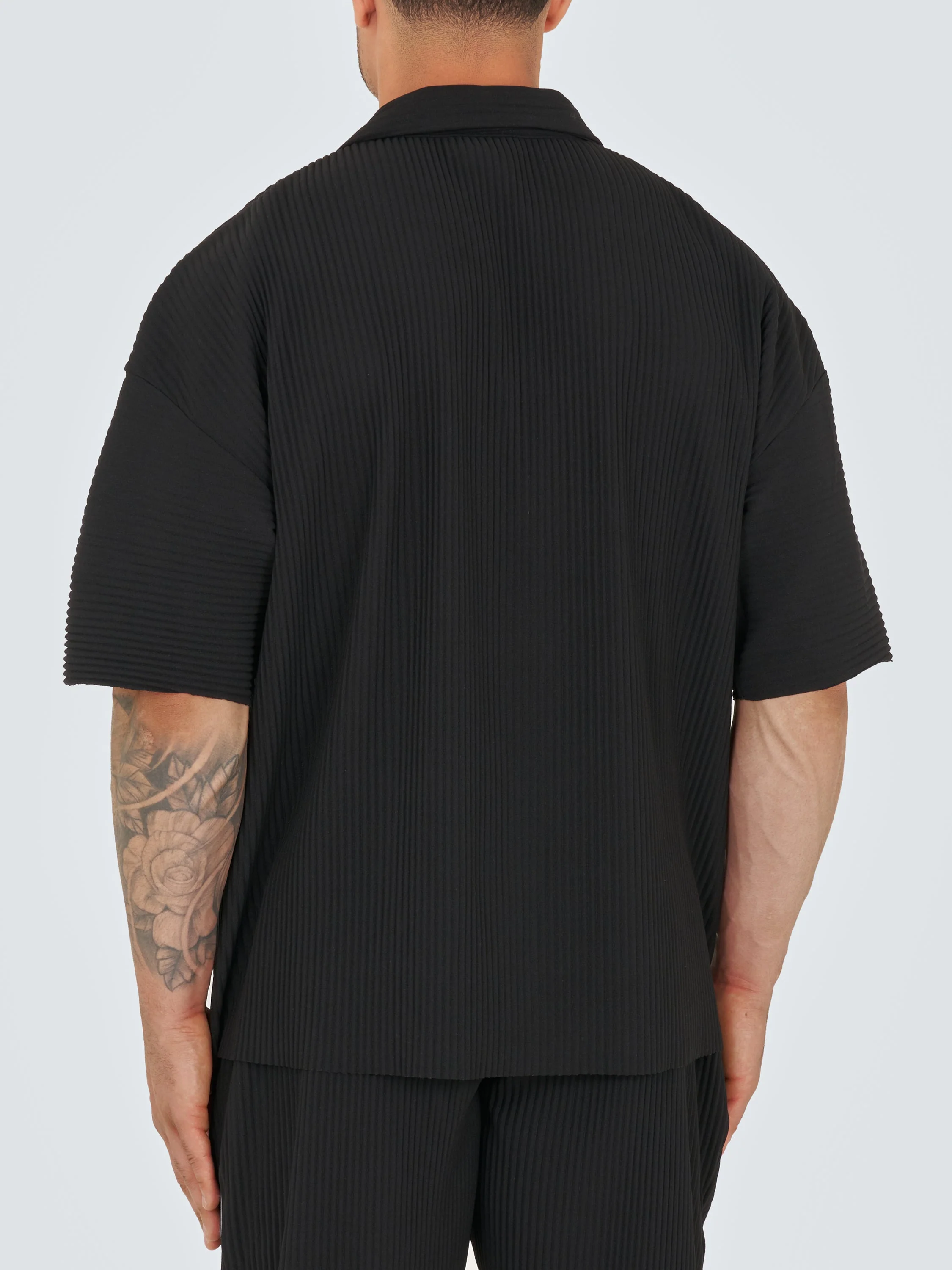 Pleated Drop Shoulder Shirt - Black - Image 4