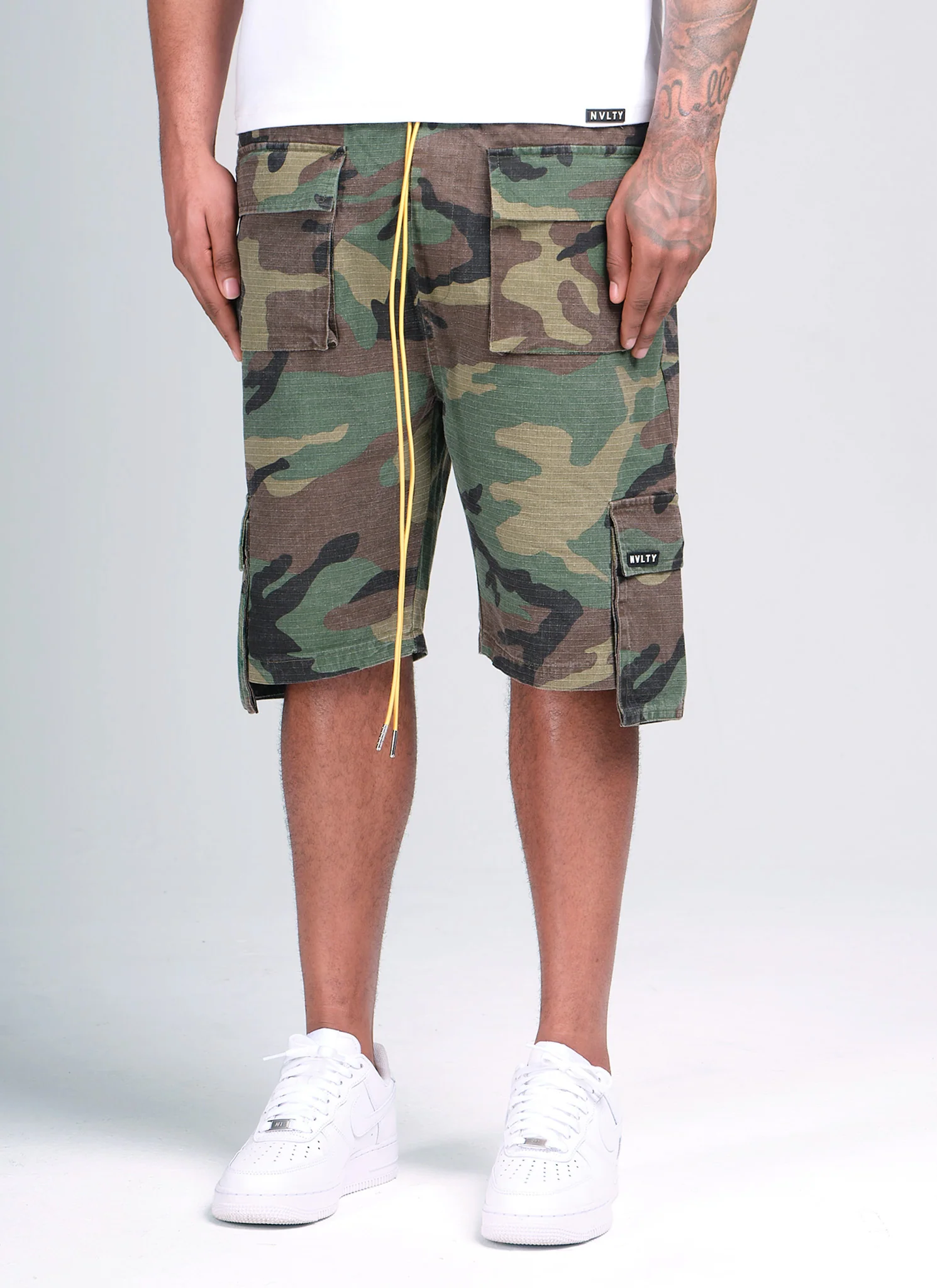Vintage 4 Pocket Cargo Shorts - Camo - Image 3