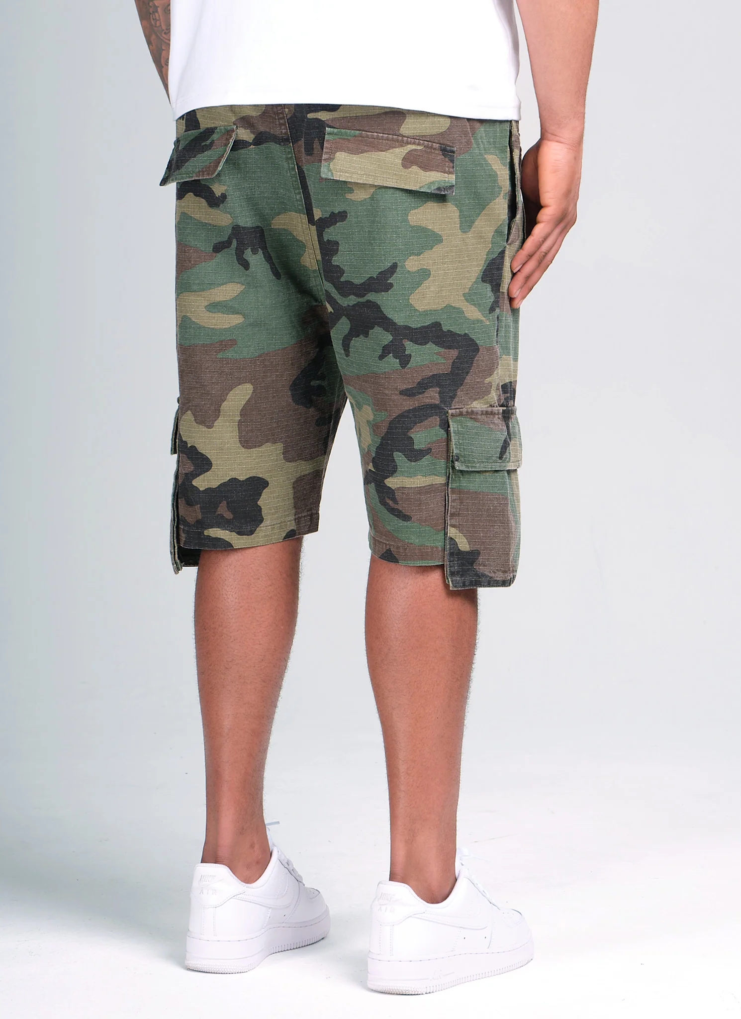Vintage 4 Pocket Cargo Shorts - Camo - Image 5