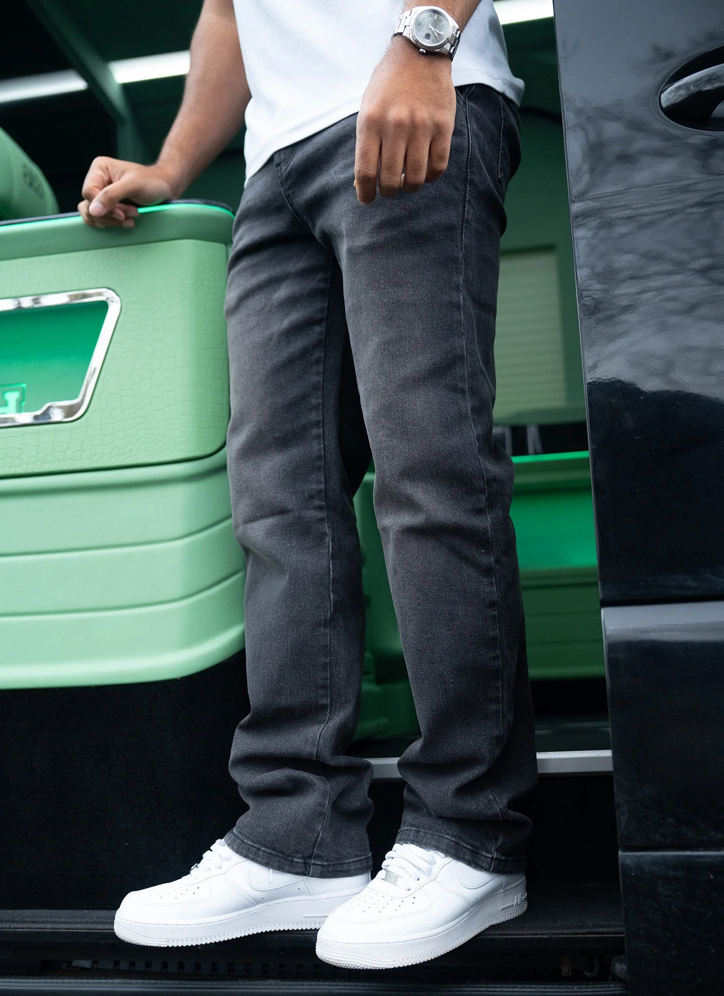 Vintage Everyday Jeans - Black - Image 5