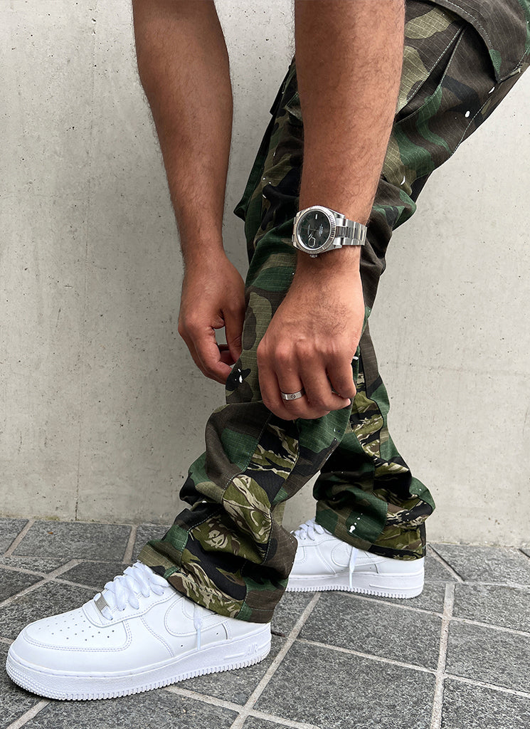 Vintage Flare Cargos - Camo Paint - Image 5