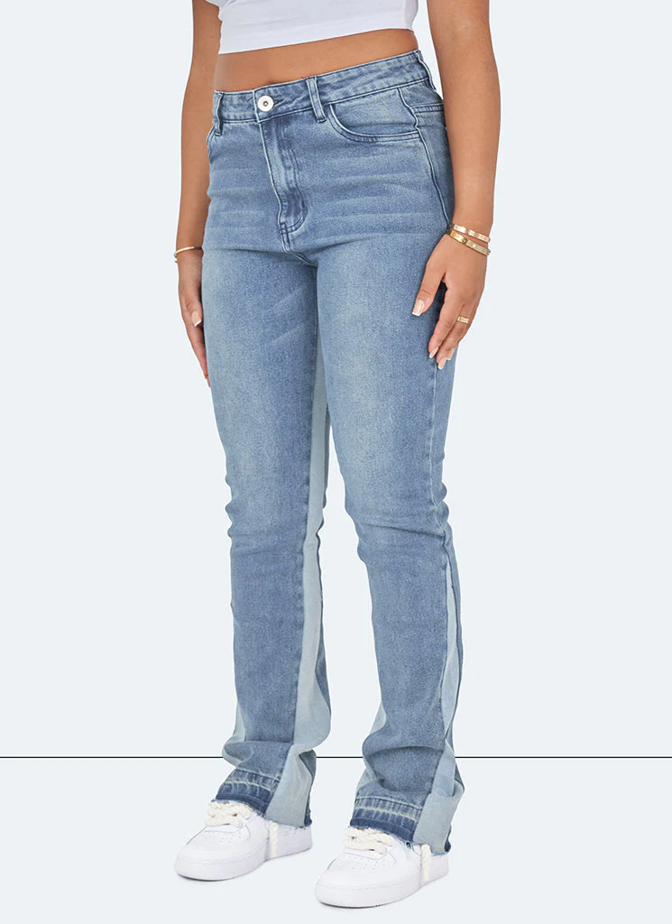 Vintage Flare Jeans - Blue - Image 4