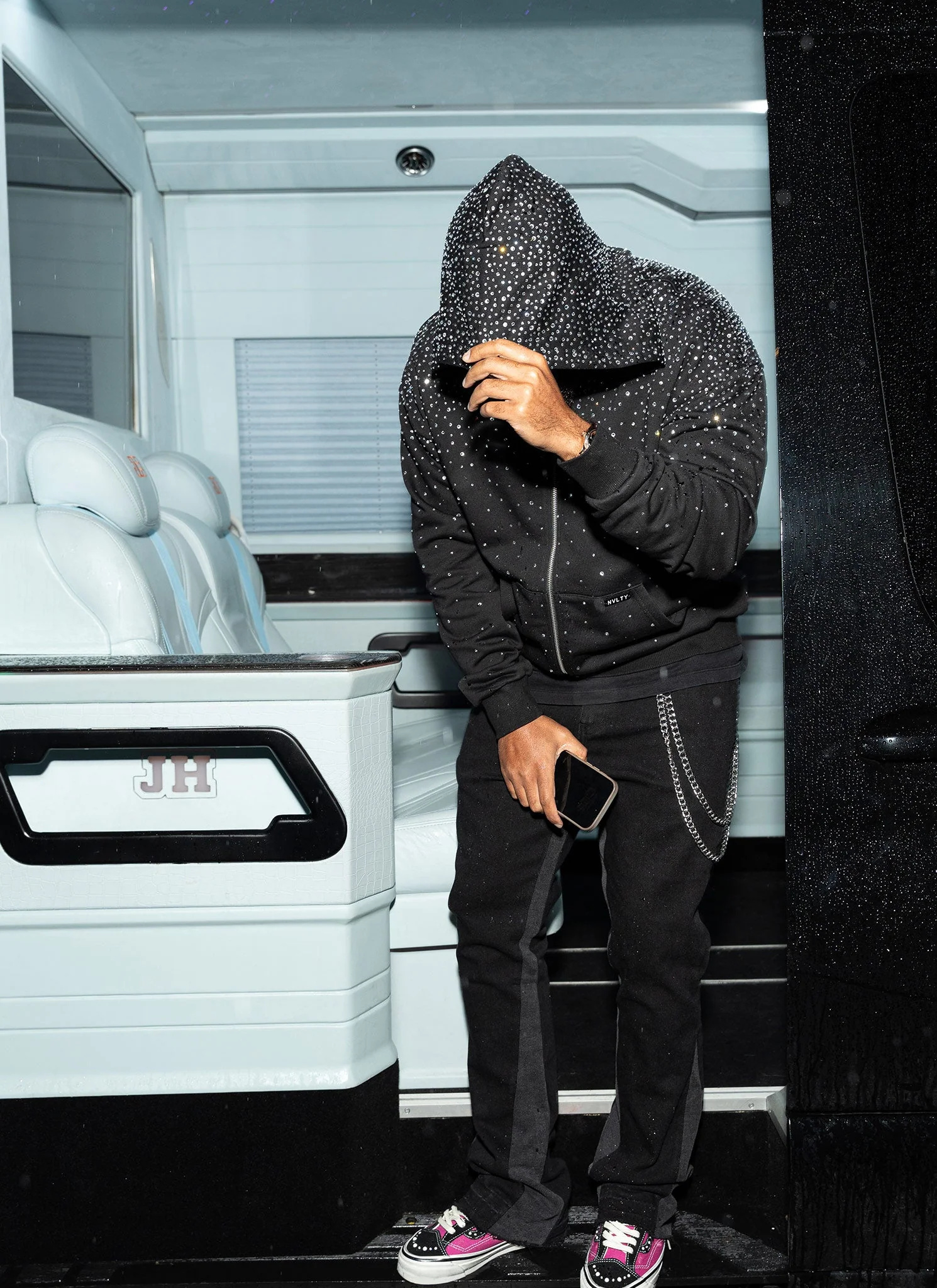 Vintage Flooded VVS Zip Hoodie - Black - Image 9