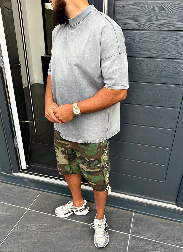 Vintage Lace Cargo Shorts - Camo - Image 11