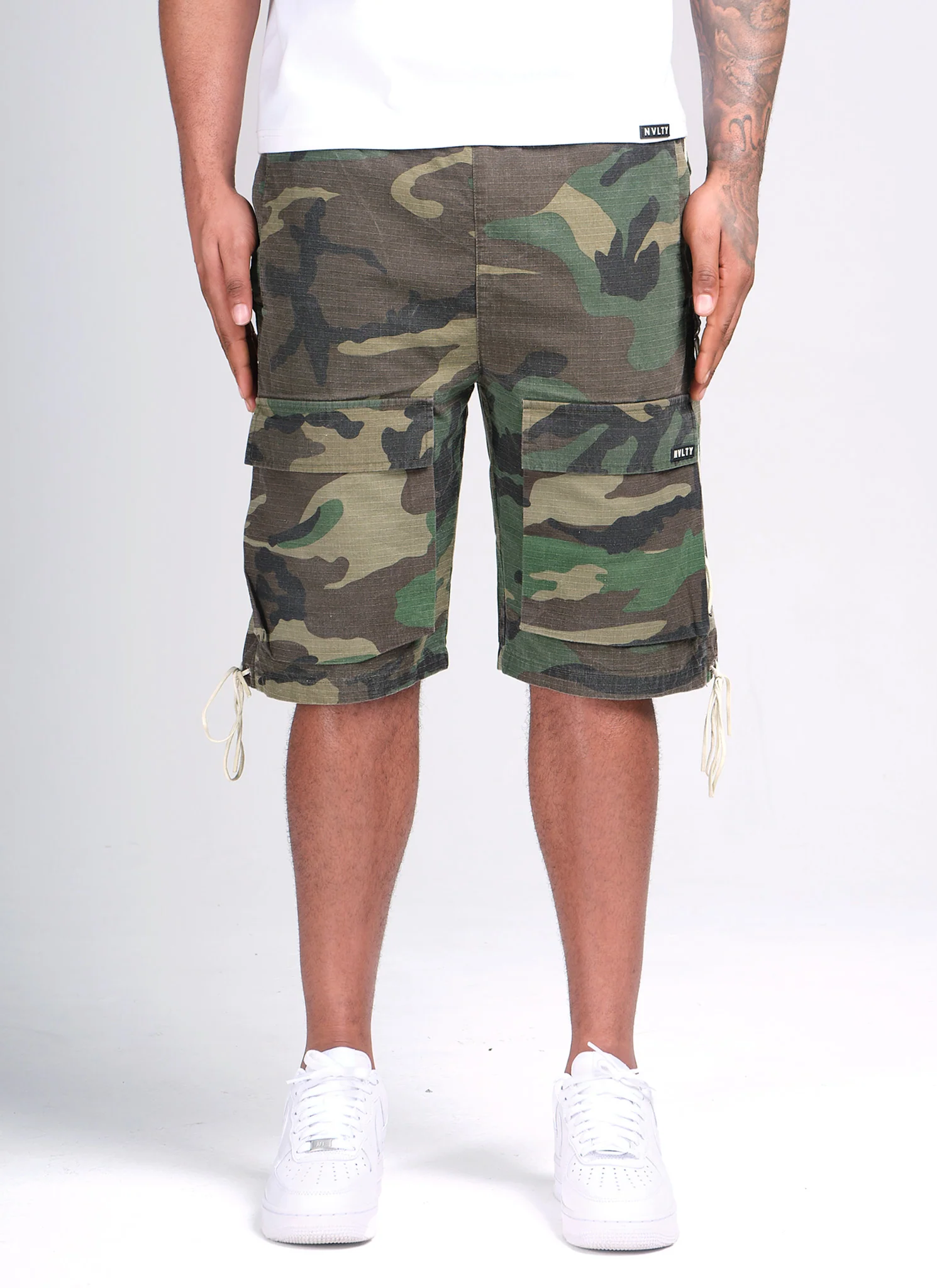 Vintage Lace Cargo Shorts - Camo - Image 7