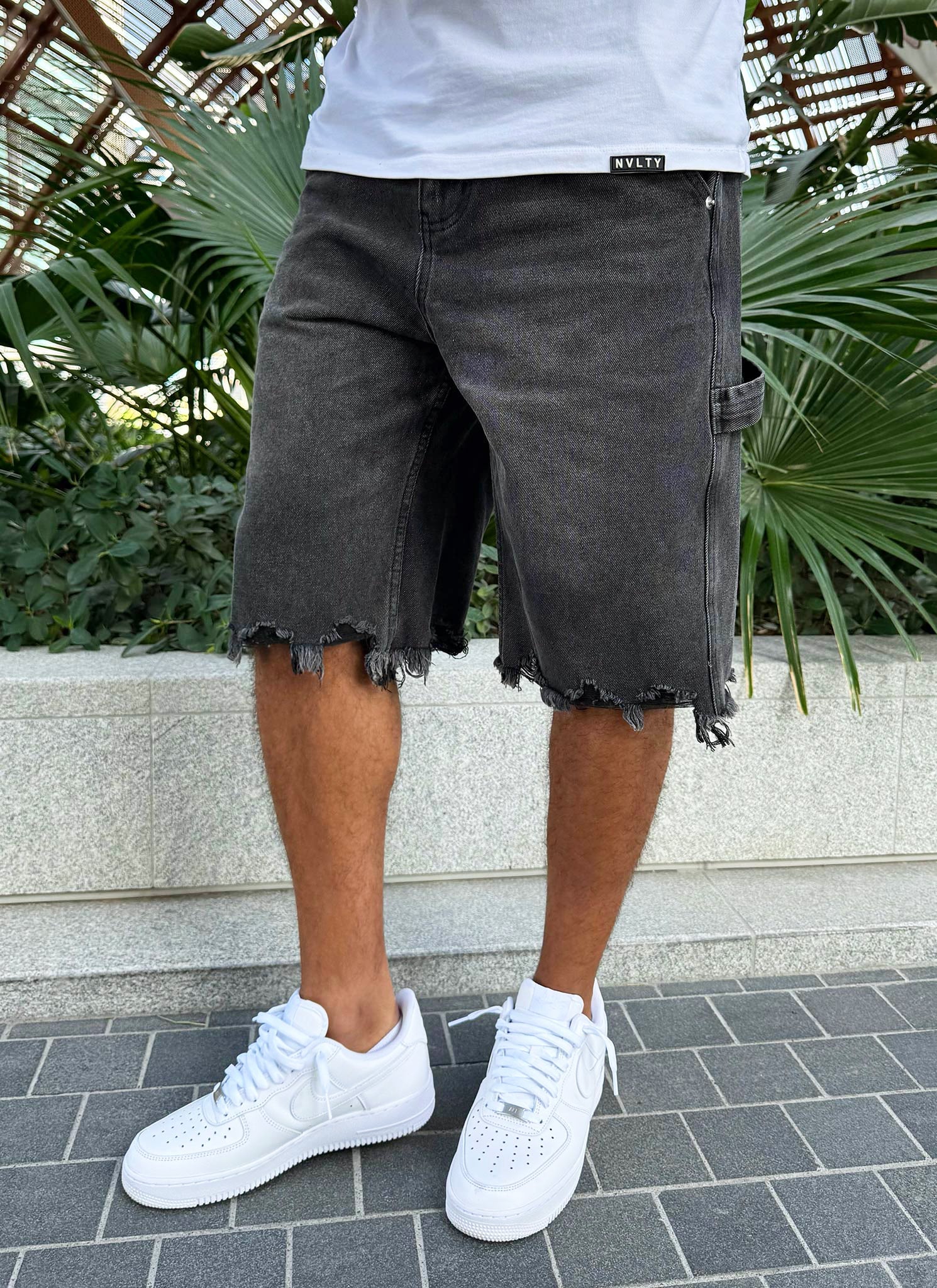 Vintage Raw Hem Denim Shorts - Black - Image 5
