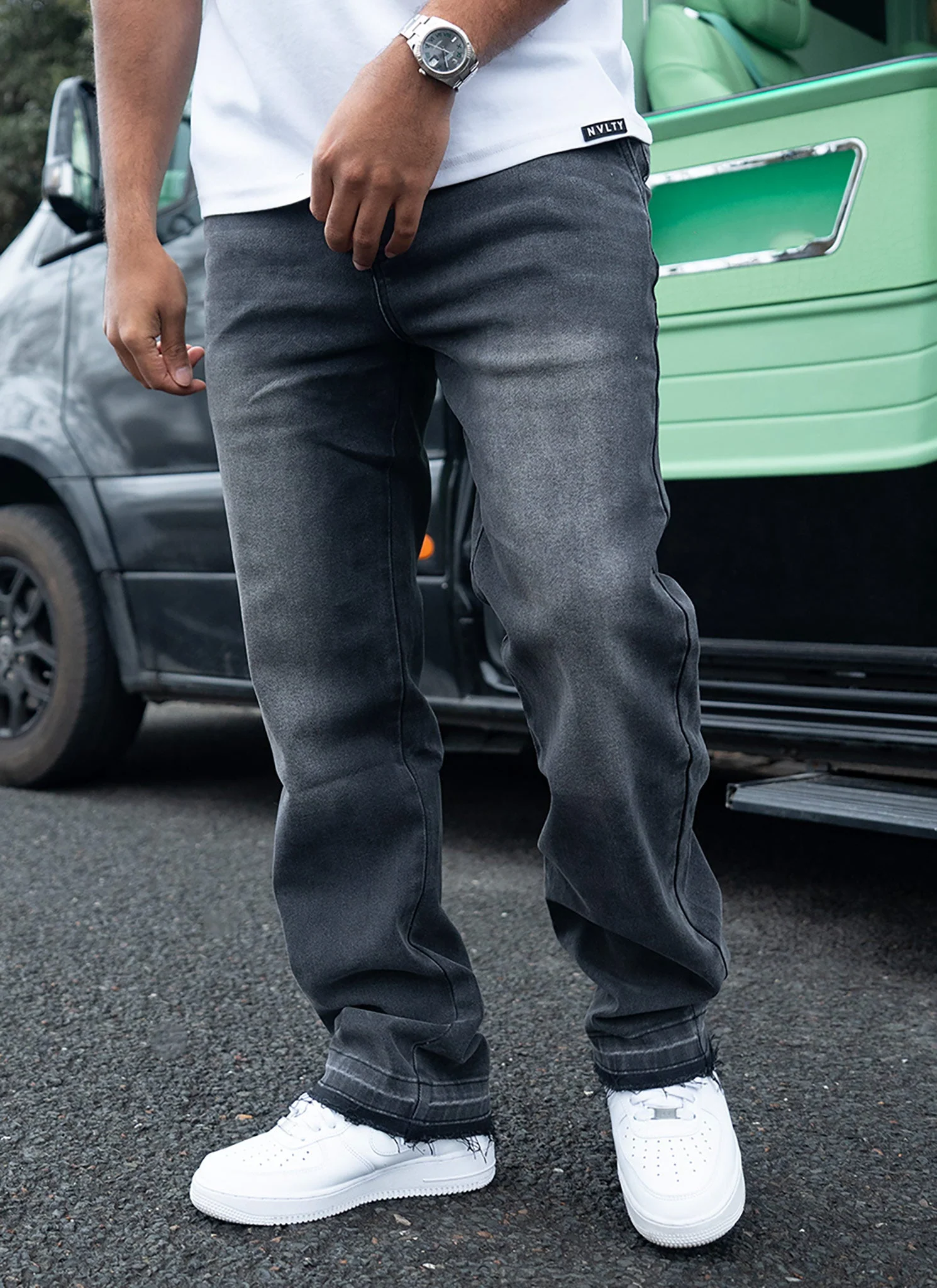 Vintage Raw Hem Jeans - Black - Image 6